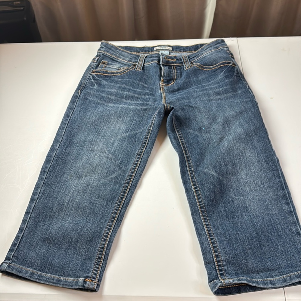 SO brand Wear It Declare It Women’s size 3 denim shorts